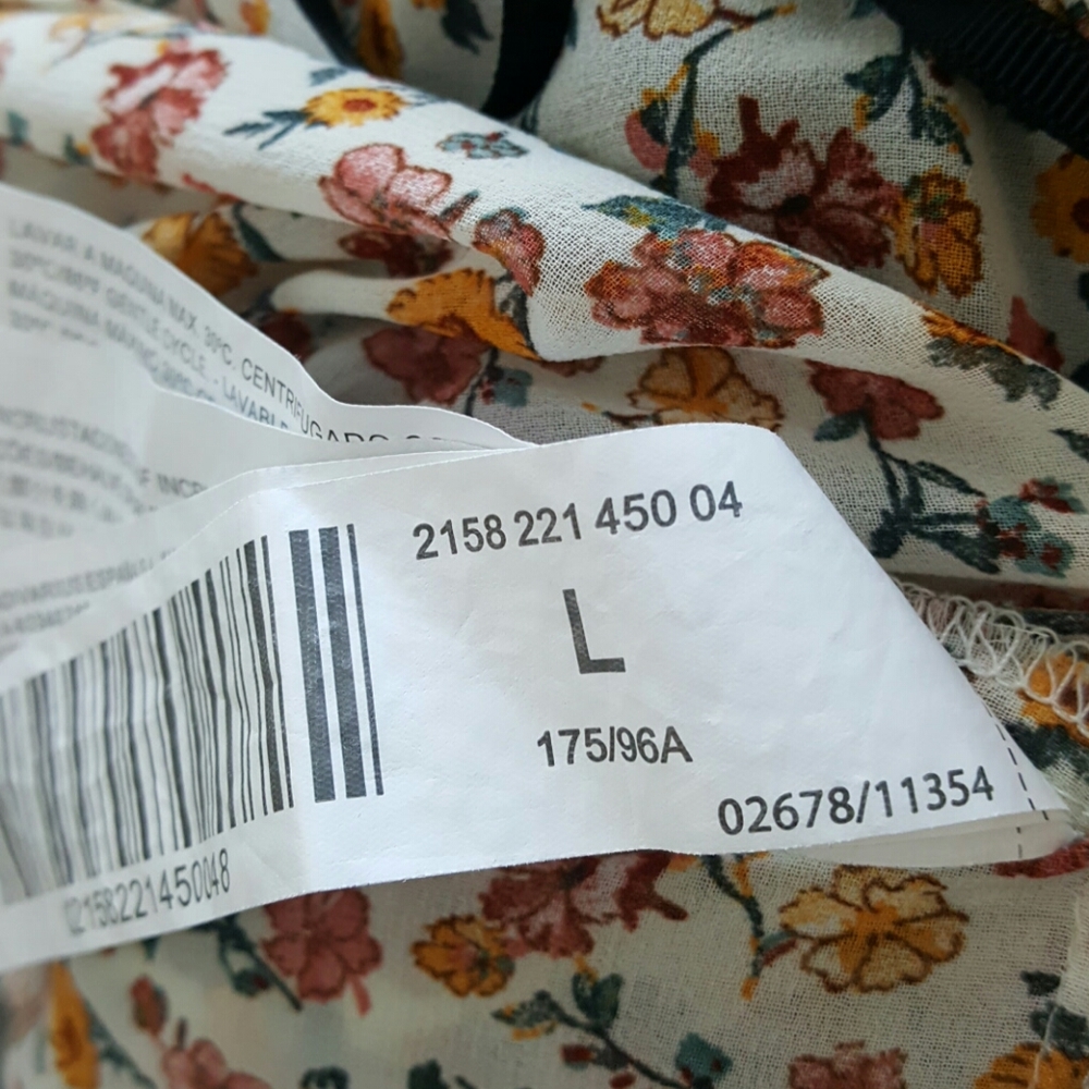 STRADIVARIUS Ruffle Floral Blouse- Large - Picture 7 of 8